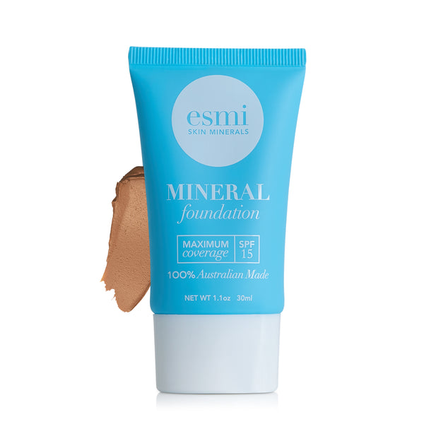 liquid mineral foundation and swatch